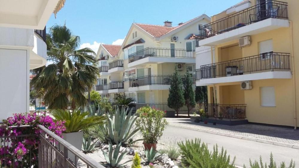 הרצג-נובי Apartment Djenovici, Norwegian Village S14 מראה חיצוני תמונה